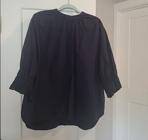 Uniqlo Black Women's Blouse. Brand, cotton blouse in size XL, dark blue.